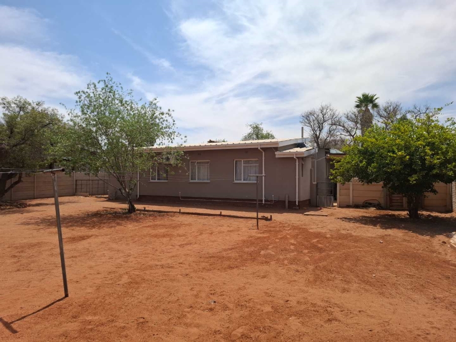 3 Bedroom Property for Sale in Oosterville Northern Cape